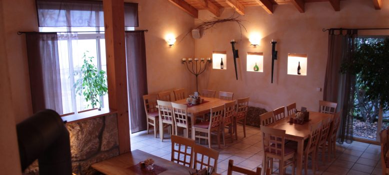 Heckenwirtschaft Offnungszeiten Und Speisekarte